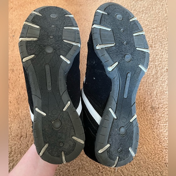 Black and white Champion sneakers - Picture 3 of 6